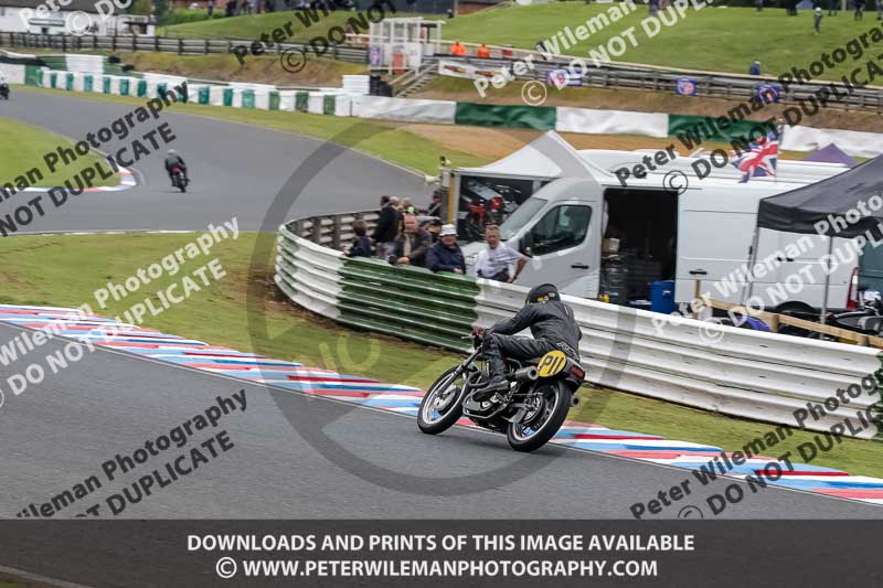 Vintage motorcycle club;eventdigitalimages;mallory park;mallory park trackday photographs;no limits trackdays;peter wileman photography;trackday digital images;trackday photos;vmcc festival 1000 bikes photographs
